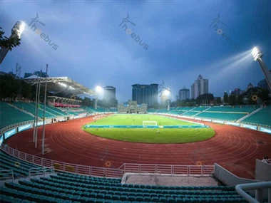 Was sind die Anforderungen an die Beleuchtung eines Sportstadions?